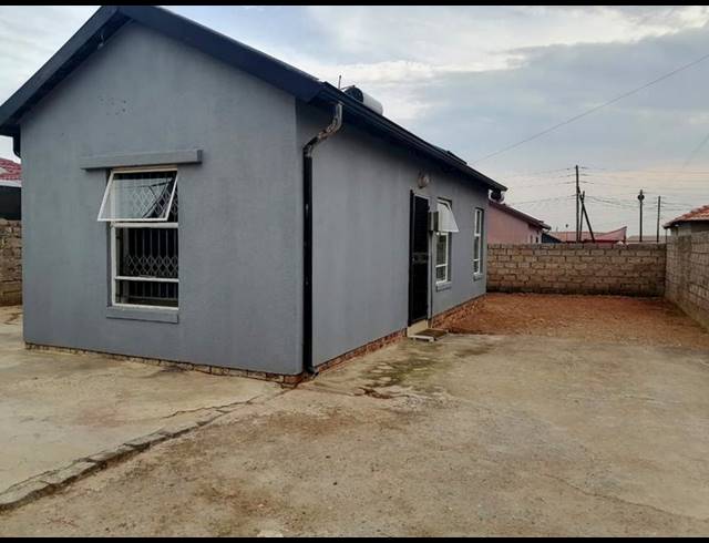 3 BEDROOM HOUSE FOR SALE IN BRAM FISCHERVILLE